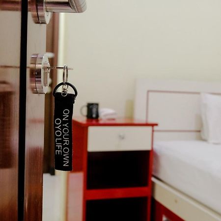 Zulfina Homestay Syariah Mitra Reddoorz Banyuwangi  Exterior foto